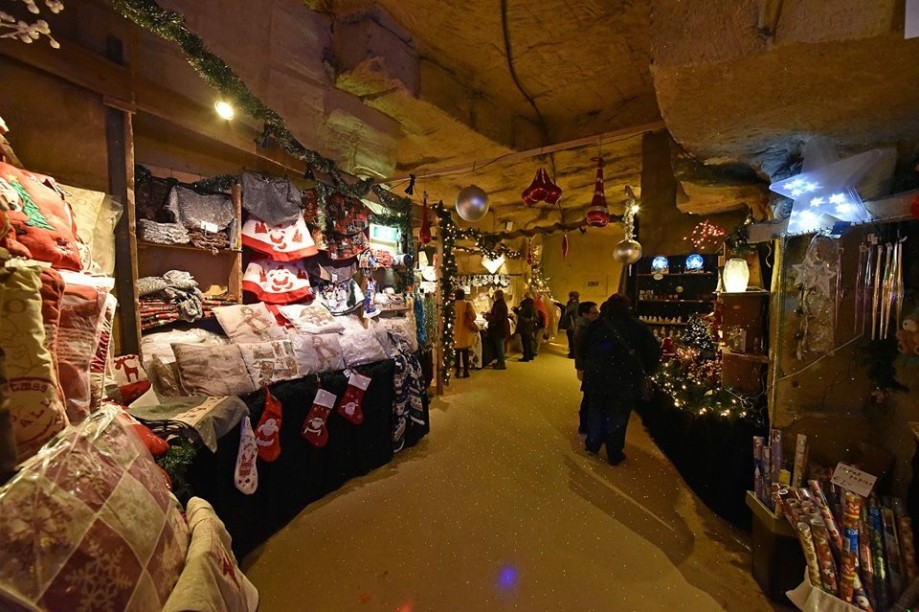 grotten2 919 x 612
