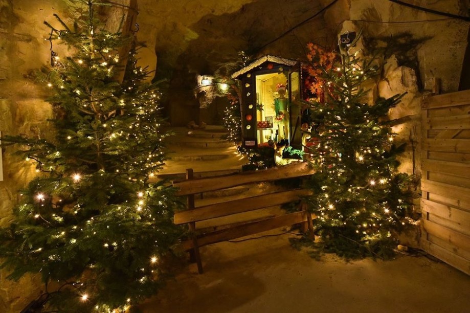 grotten3 919 x 612